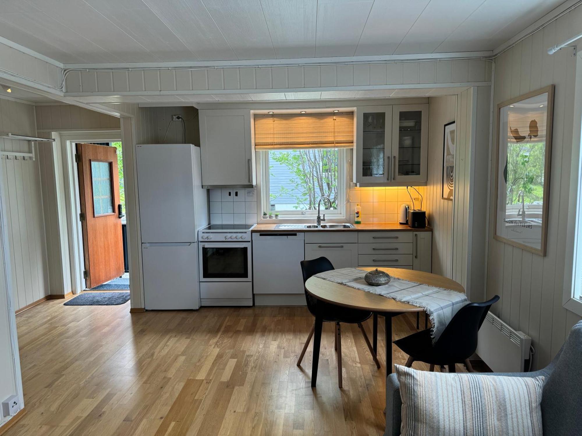 Walo Apartments Tromsdalen - Close To Cable Car And Arctic Cathedral, 10 Min By Bus To City Centre, Free Parking Tromsø Exterior foto